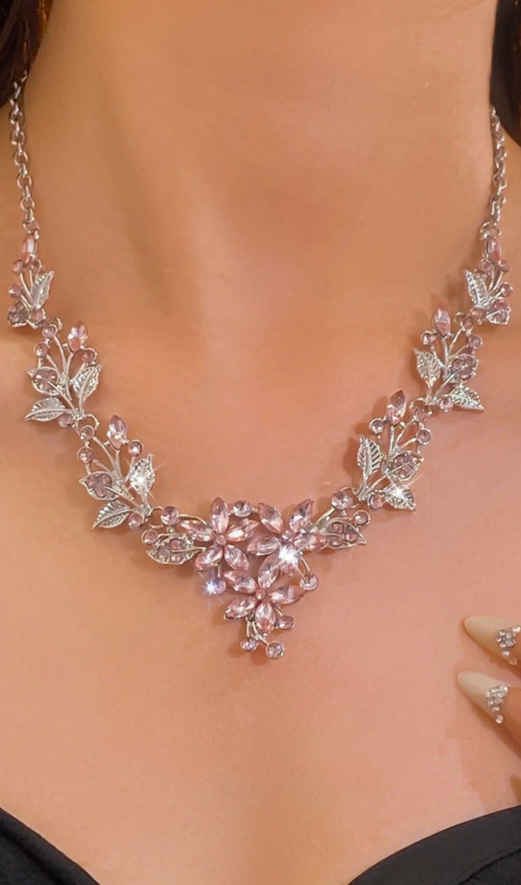 Juelz Flower Leaf Necklace & Earrings Flowering Girl