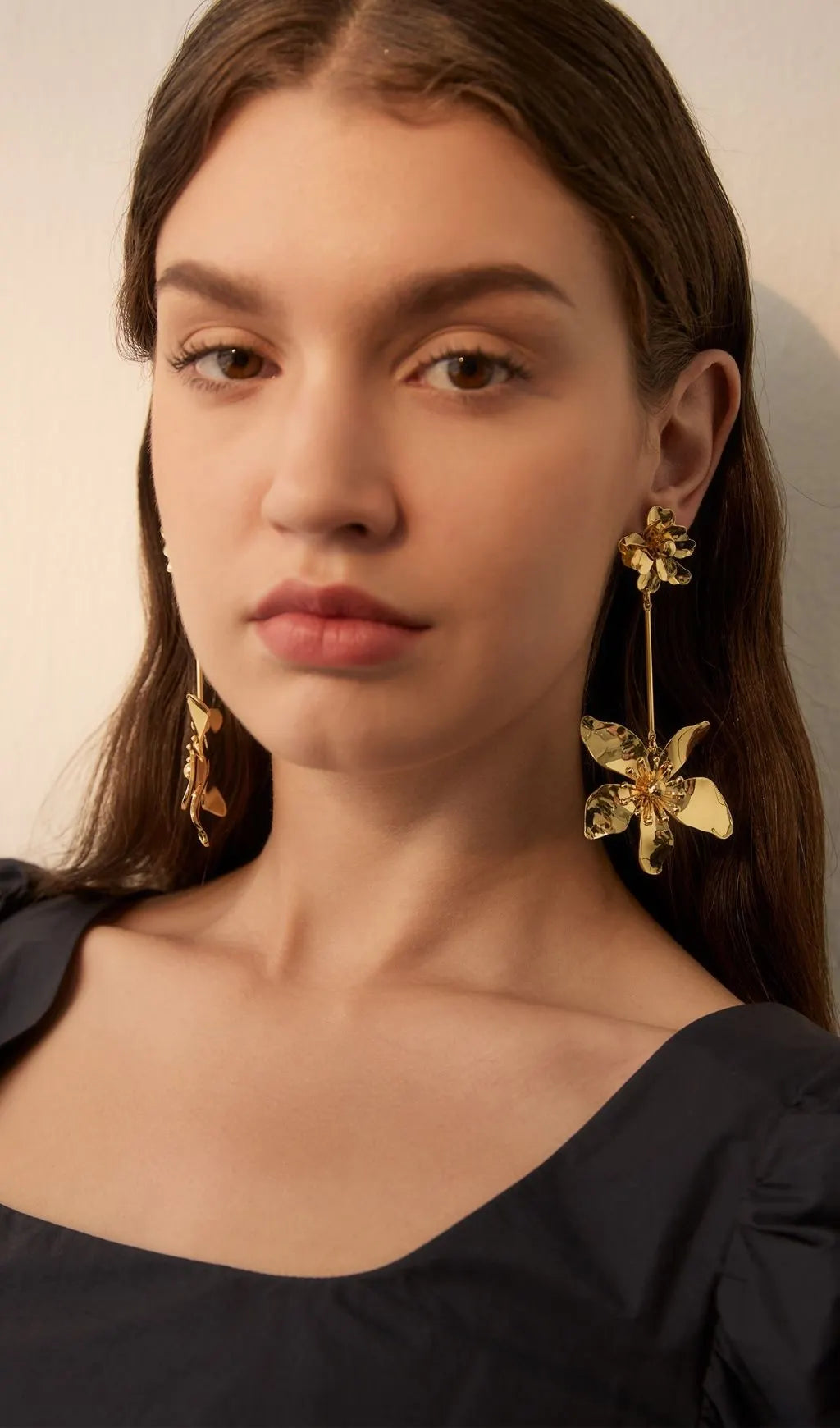 Lenci Gold Flower Earrings Flowering Girl