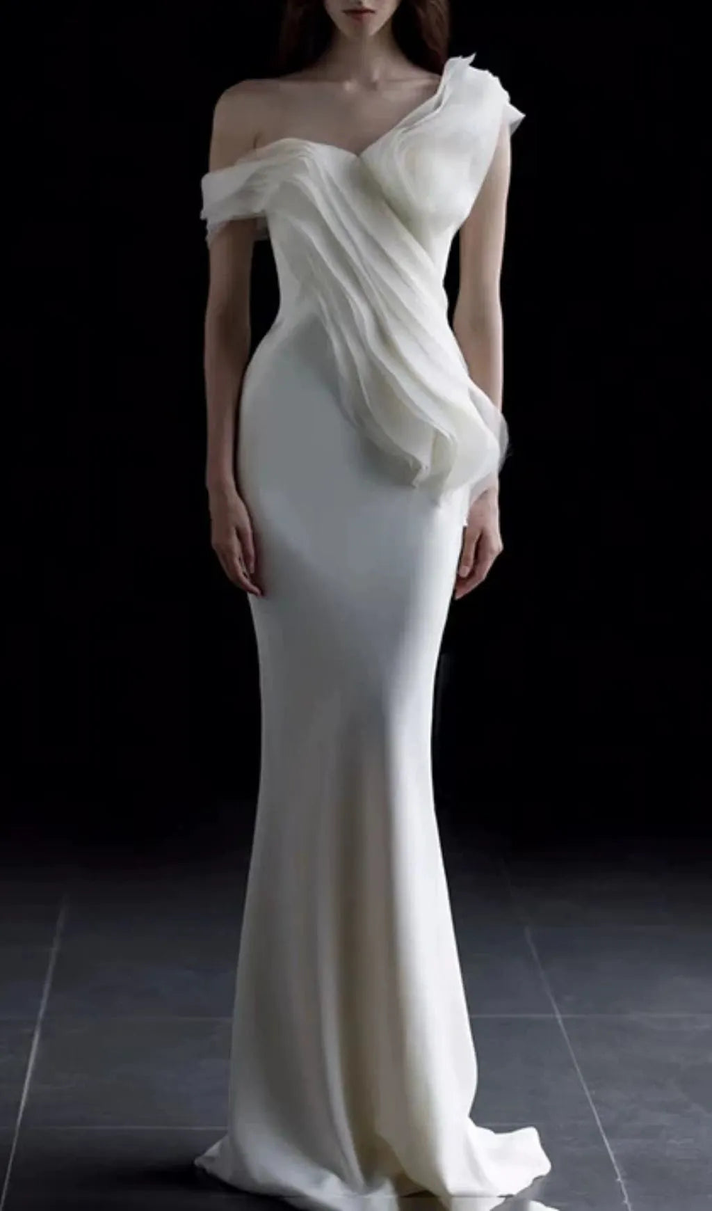 Leavitt White Ruffle Wedding Dress Flowering Girl