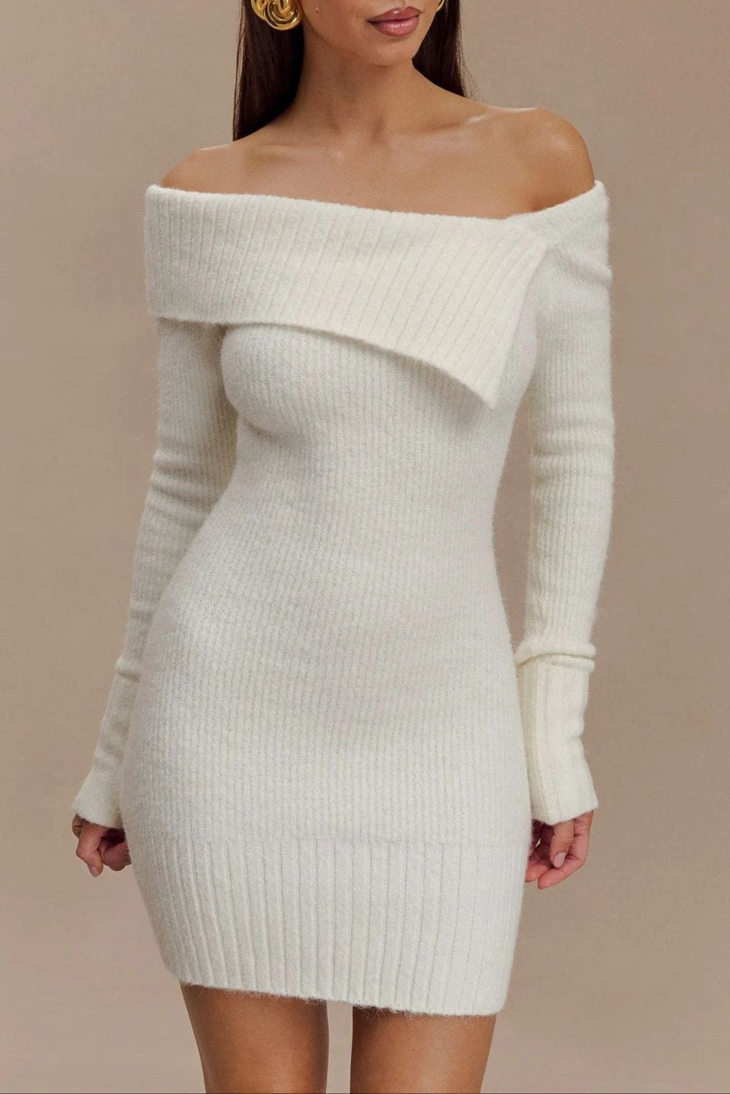 White Off-The-Shoulder Long-Sleeved Knitted Dress Flowering Girl