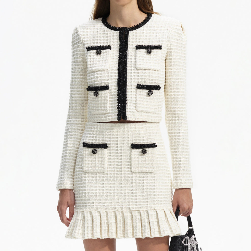 CREAM TEXTURED KNIT MINI SKIRT Flowering Girl