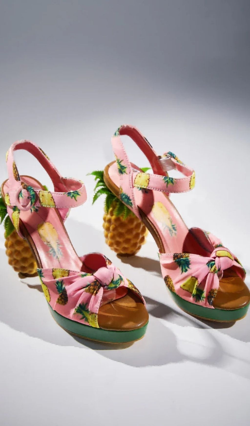 Azhira Pineapple Sandals In Pink Flowering Girl