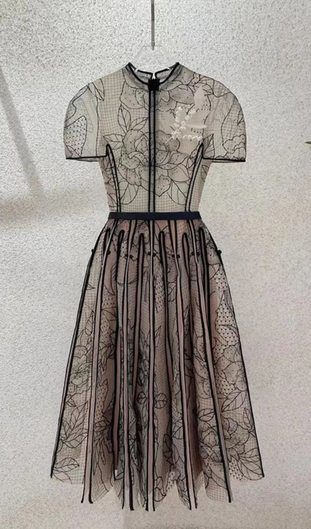 Ariya Embroidery Lace Midi Dress Flowering Girl