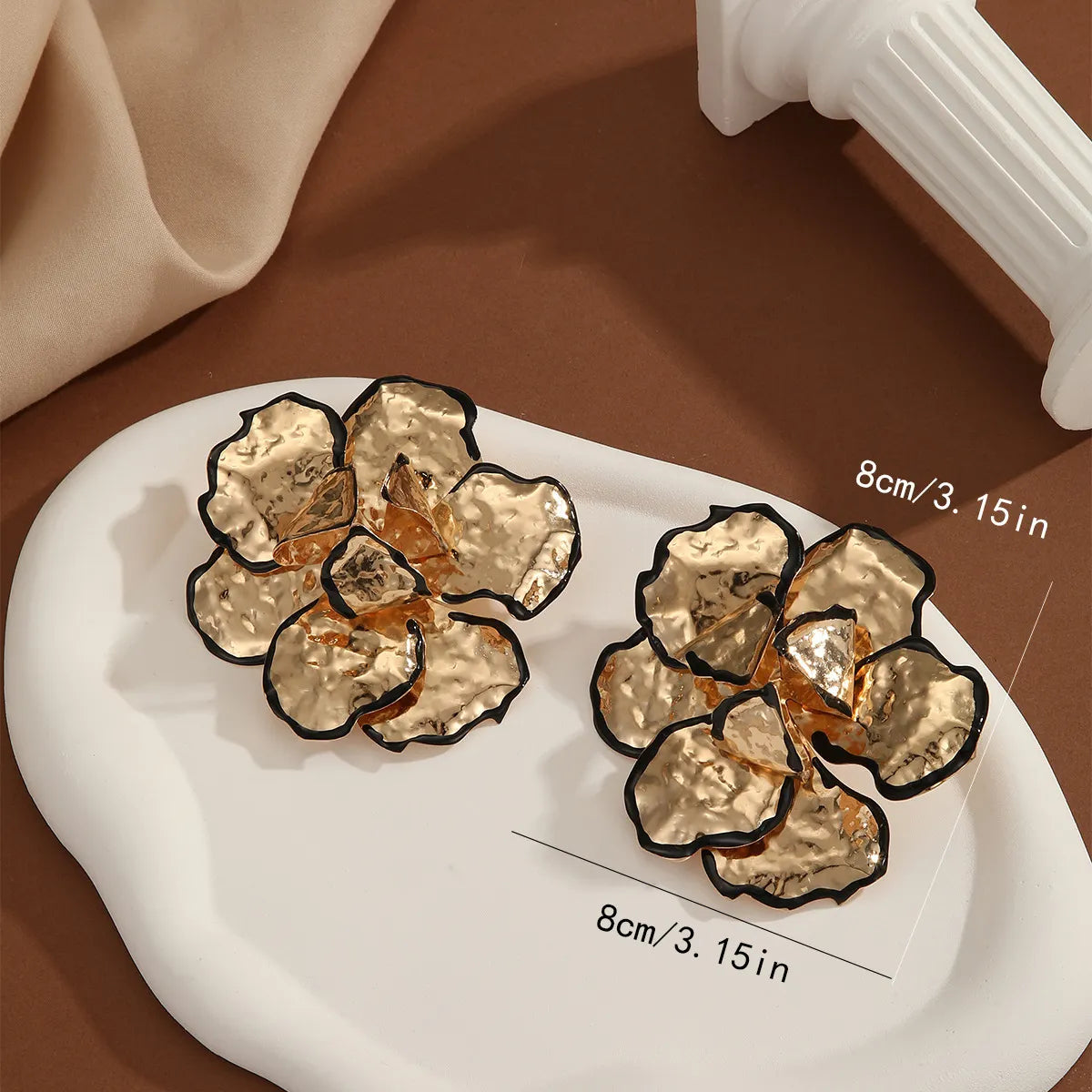 Cynara Gold Black Flower Earrings Flowering Girl