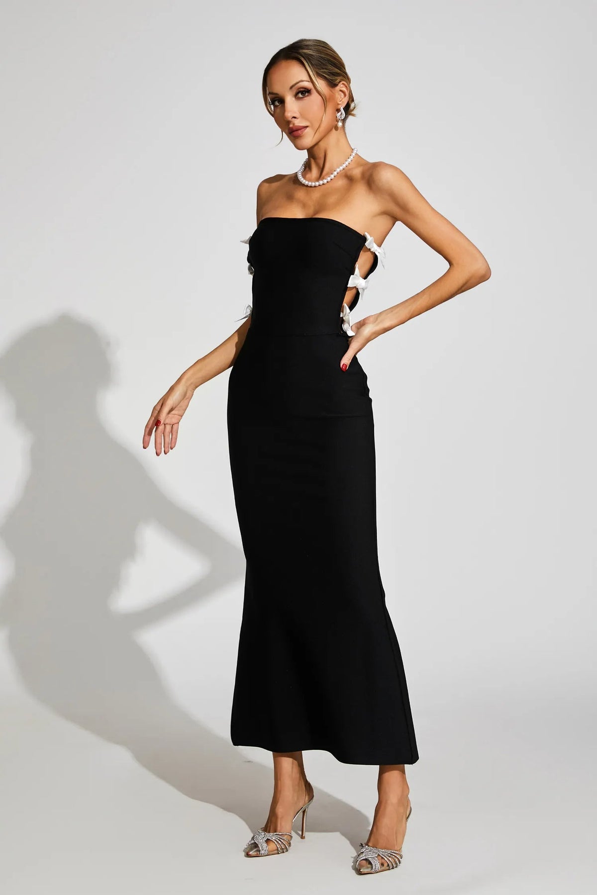 Jocelyn Bowknot-Side Bandage Strapless Maxi Dress In Black Flowering Girl