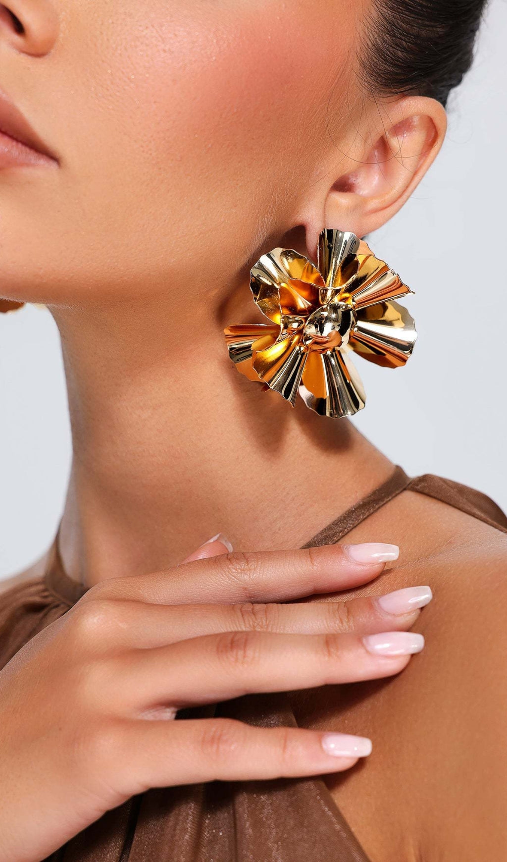 Ayane Metal Flower Earrings Flowering Girl