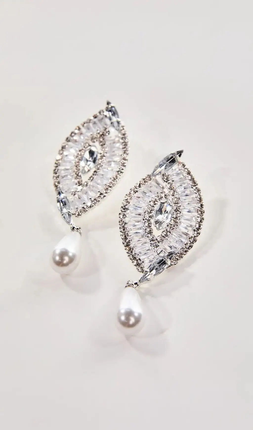 Oaelix Rhinestone Pearl Earrings Flowering Girl