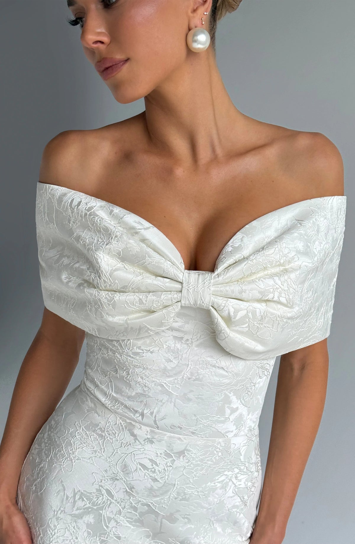 Emberly Maxi Dress - Ivory Flowering Girl