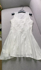 Short Trimmed Dress Flowering Girl