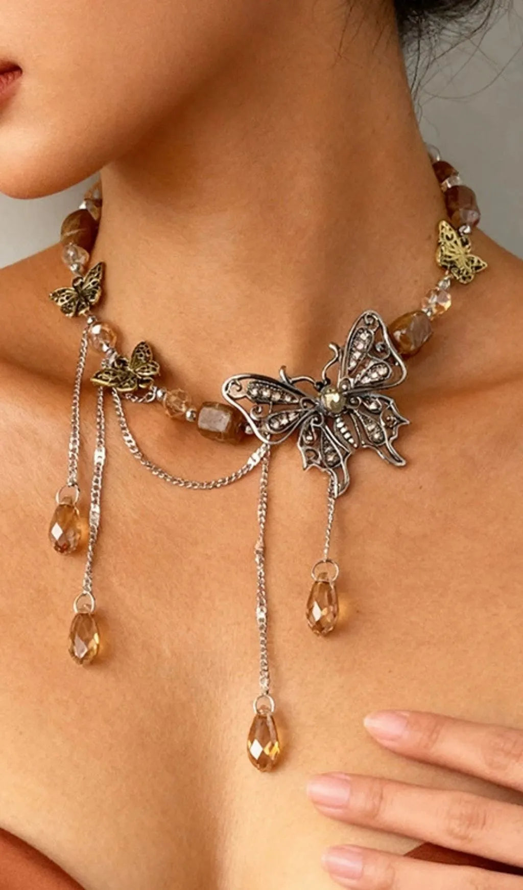 Khaza Teardrop Tassel Butterfly Necklace Flowering Girl