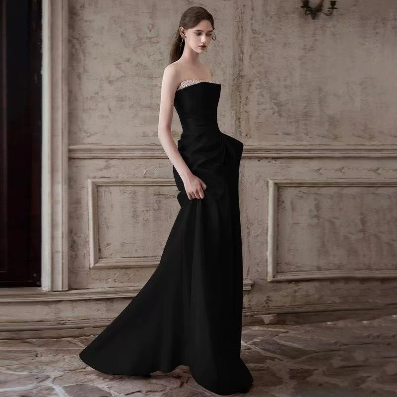 Mermaid Ruched Strapless Beading Black Prom Dress Flowering Girl
