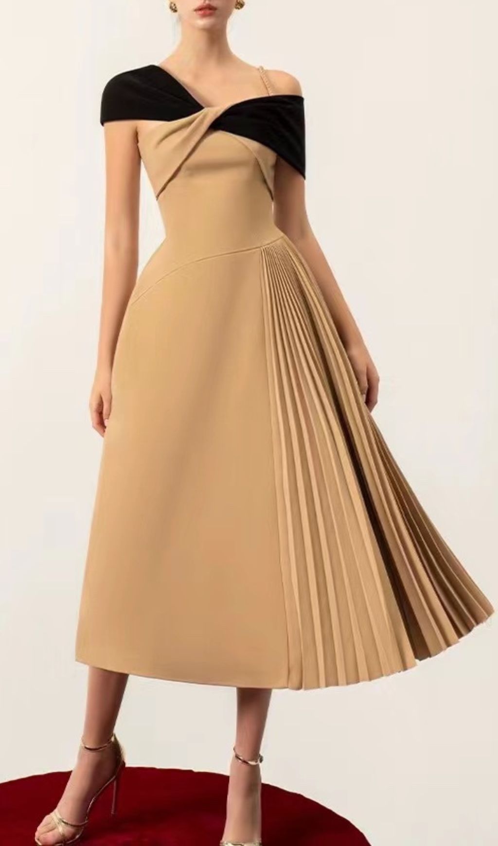 Ariuna Cross Shoulder Midi Dress Flowering Girl