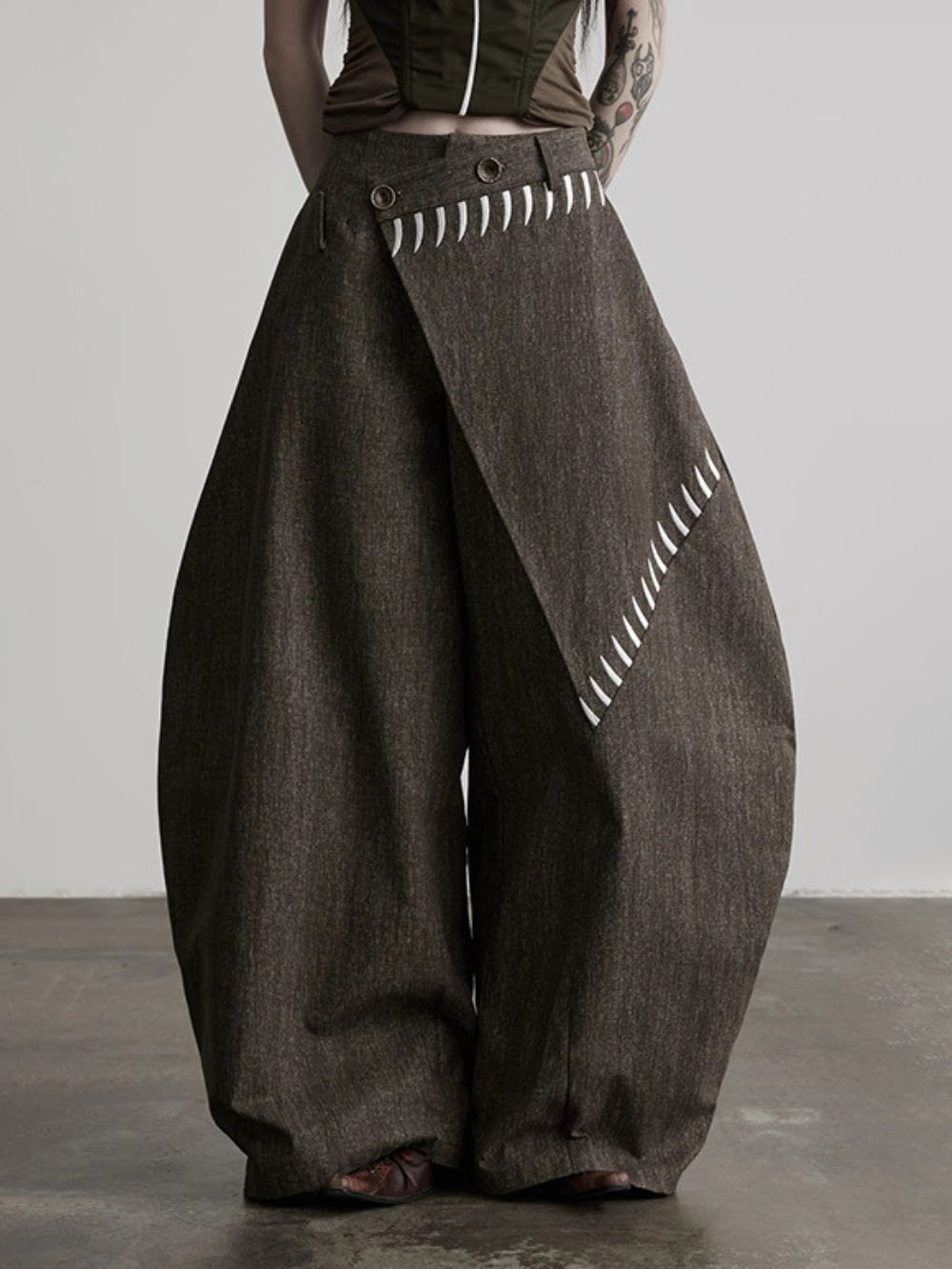 Mollie Curved Pants