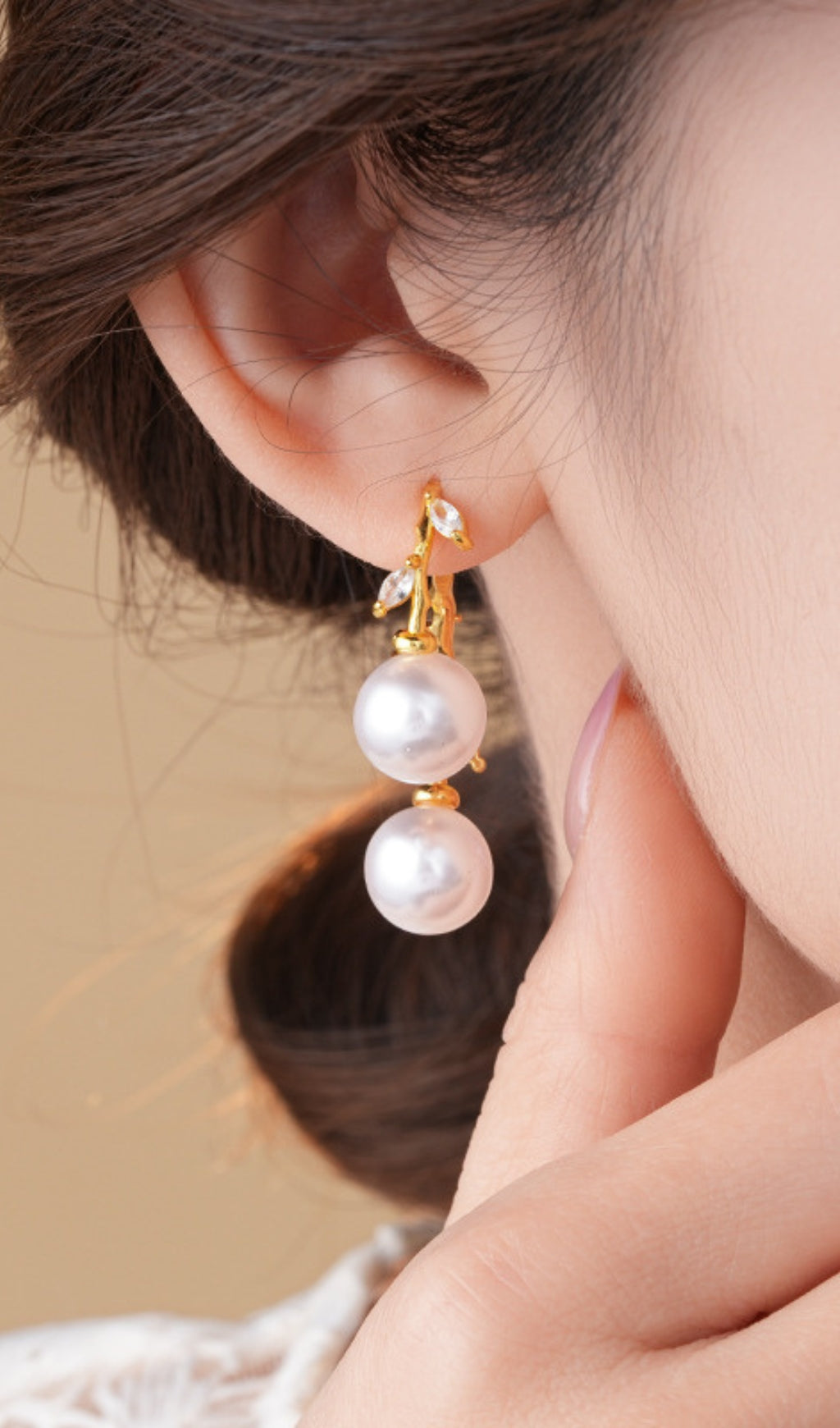 Dezsö Pearl Earrings Flowering Girl