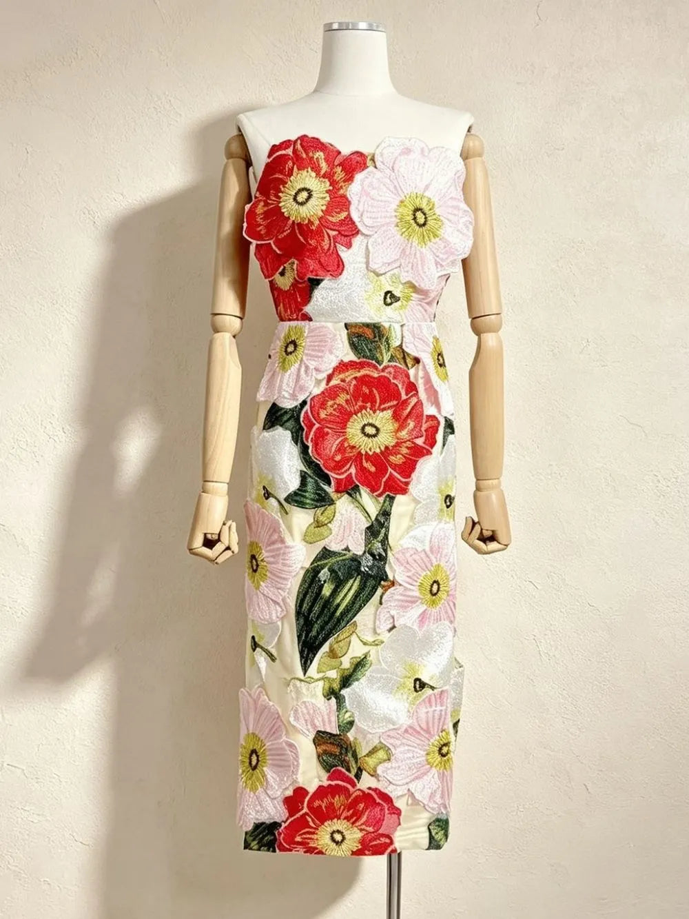 Masaye Strapless Flower Embroidery Midi Dress Flowering Girl