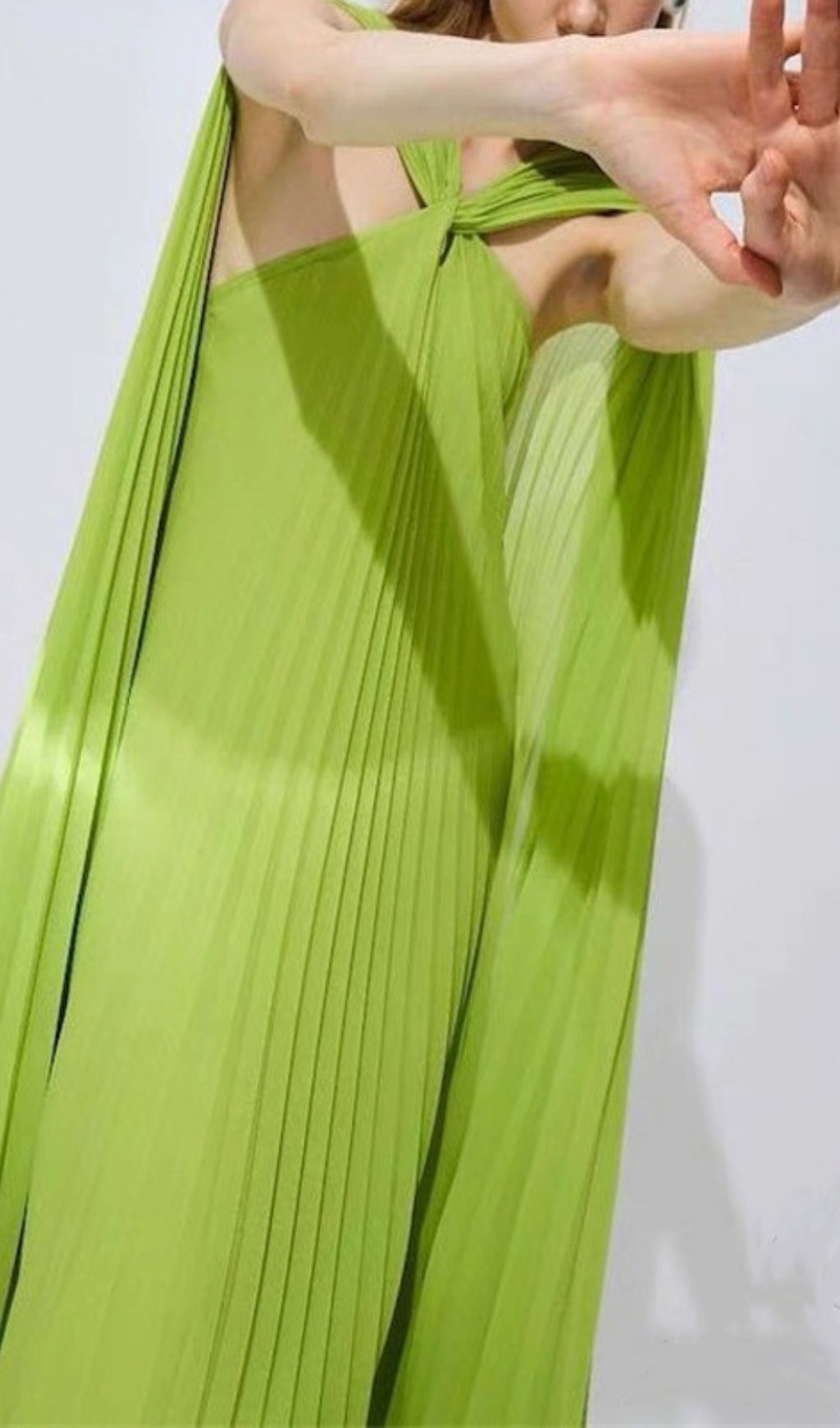 Ellaruth Green Pleated Maxi Dress Flowering Girl