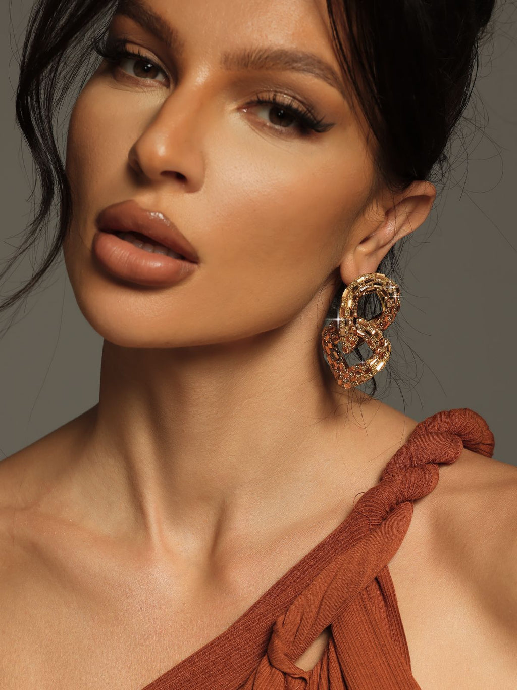 Tyora Circle Crystal Earrings Flowering Girl
