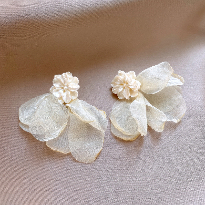 Dreama Flower Earrings Flowering Girl