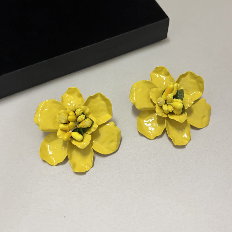 Katey Flower Earrings Flowering Girl