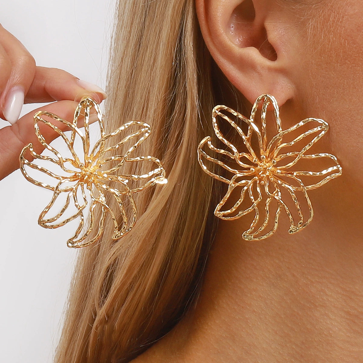 Juji Flower Earrings Flowering Girl