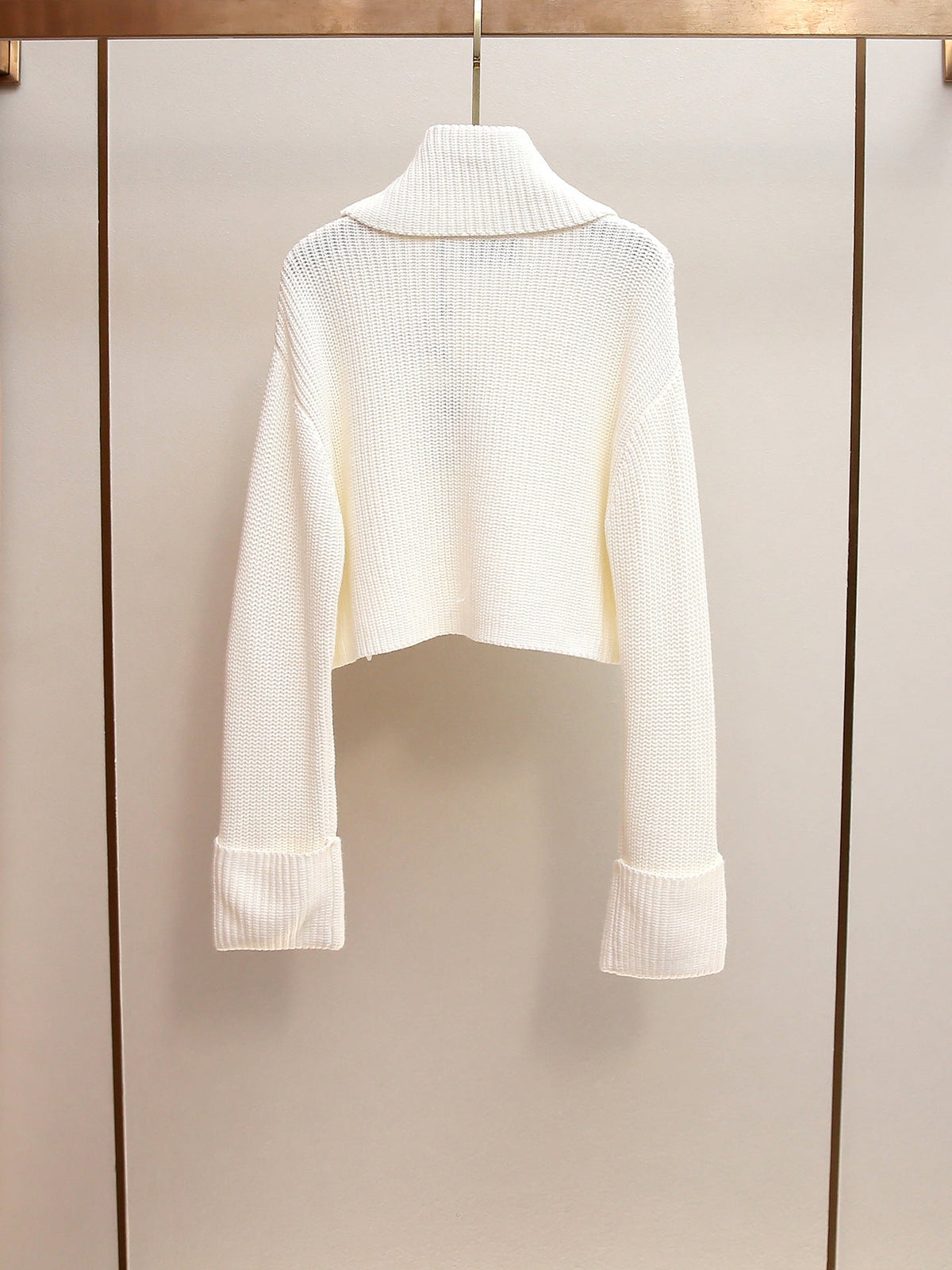 Off-White Ribbed Knit Boxy And Cropped Sweater Flowering Girl