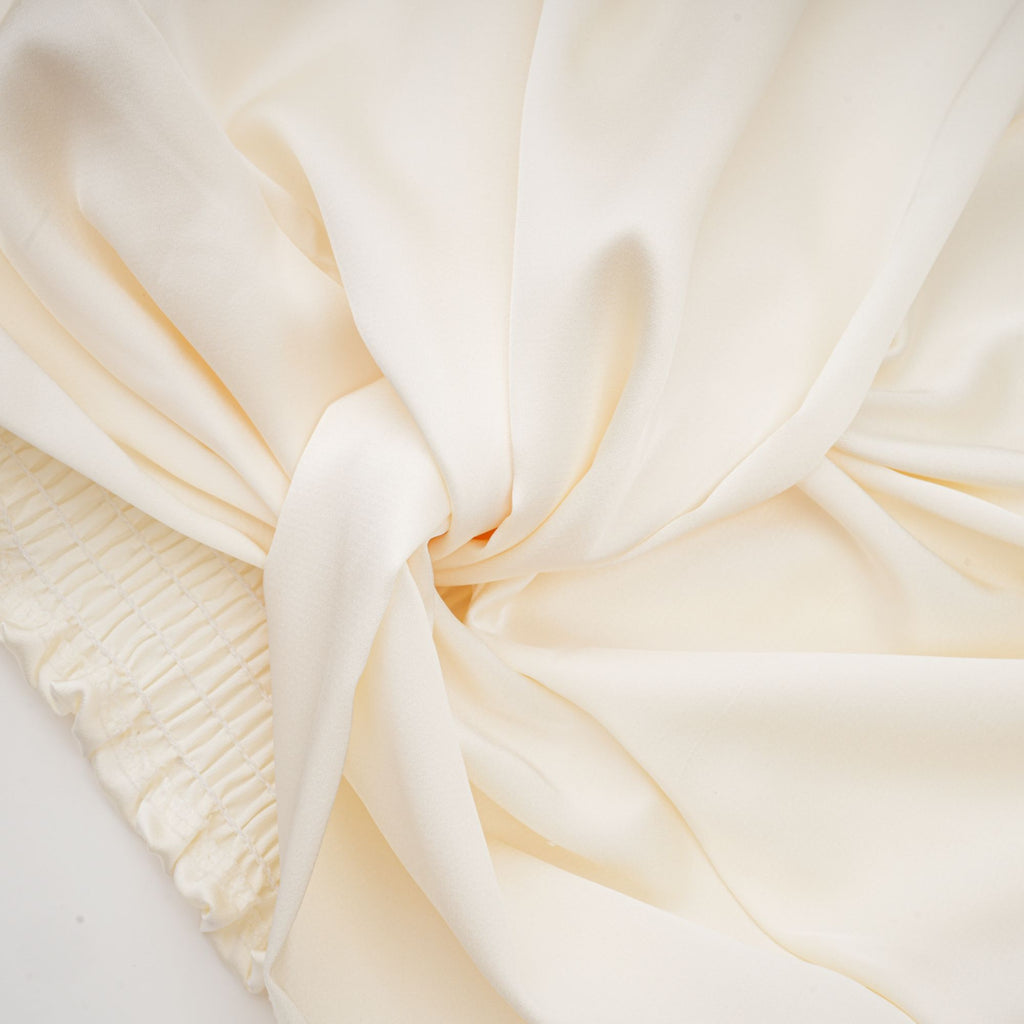 Nouria White Faux-Flower Twist Cropped Top Flowering Girl