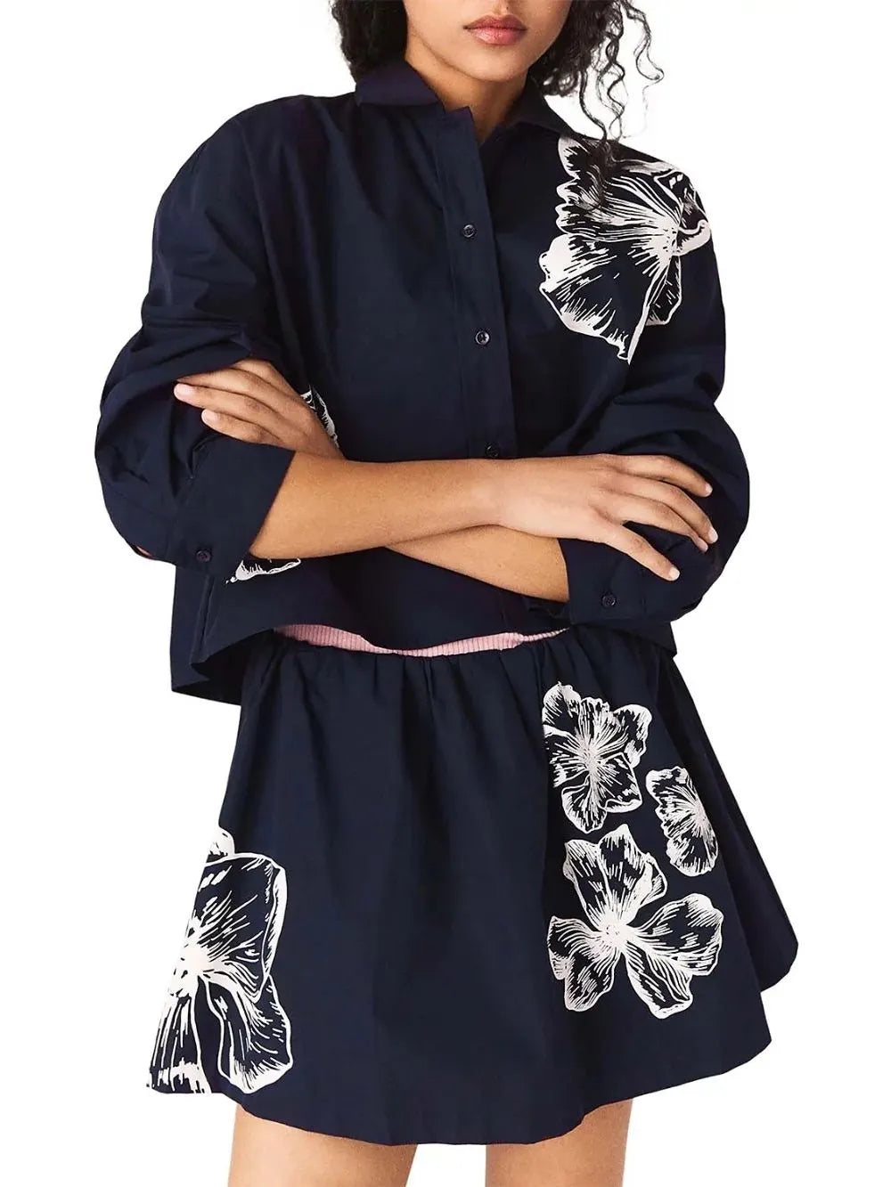 Cropped Floral Shirt Flowering Girl