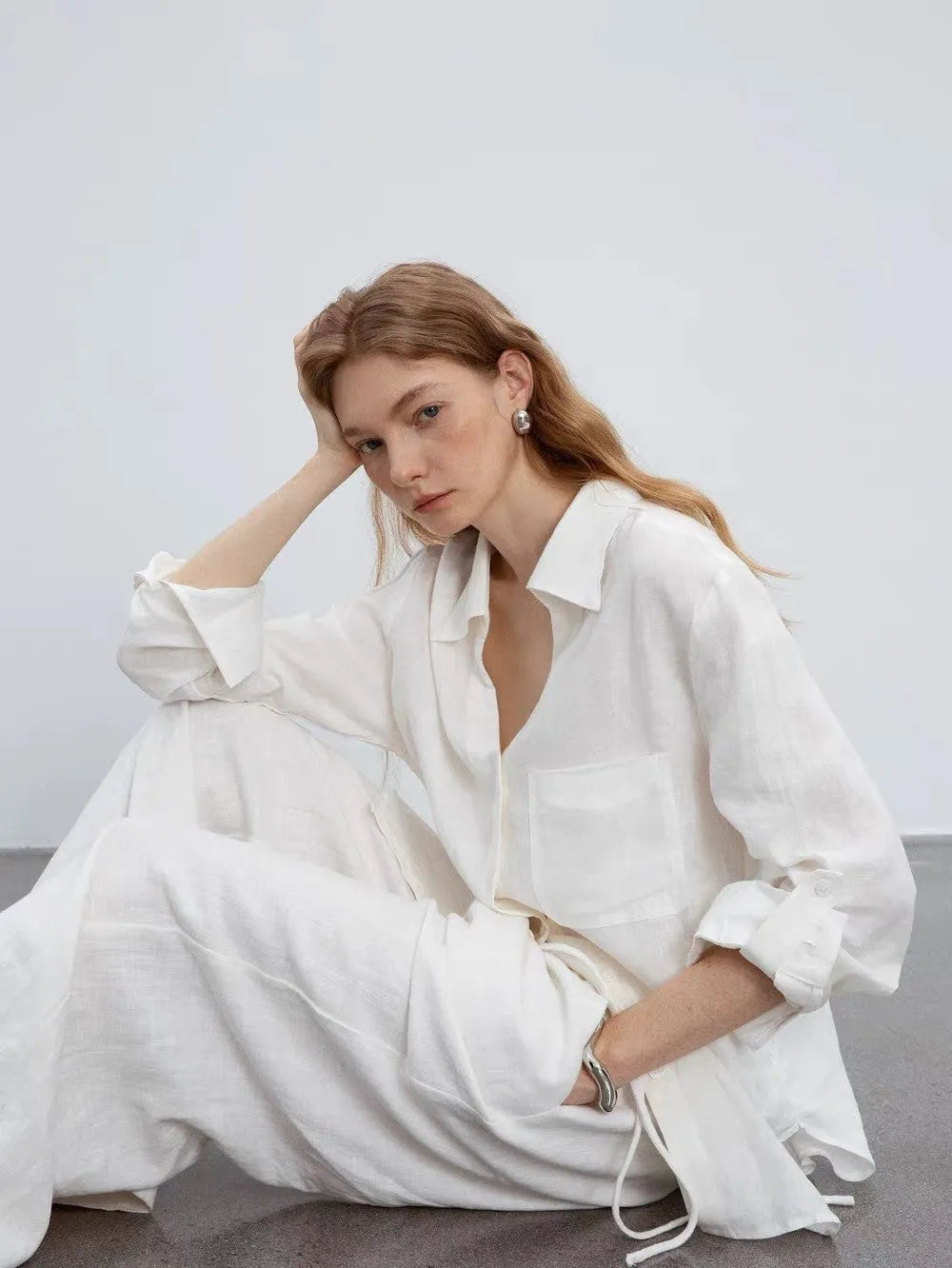 White V-Neck Linen Long-Sleeved Shirt Flowering Girl