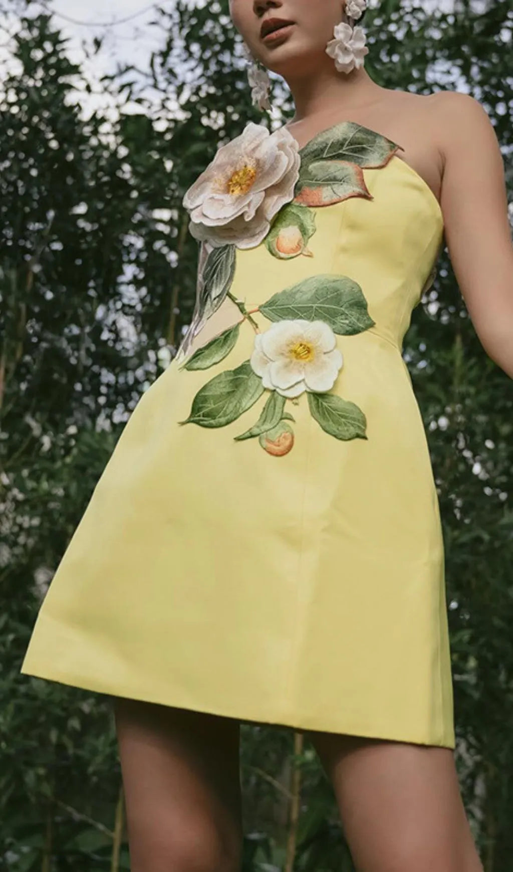 Gauri Strapless 3D Flower Mini Dress Flowering Girl