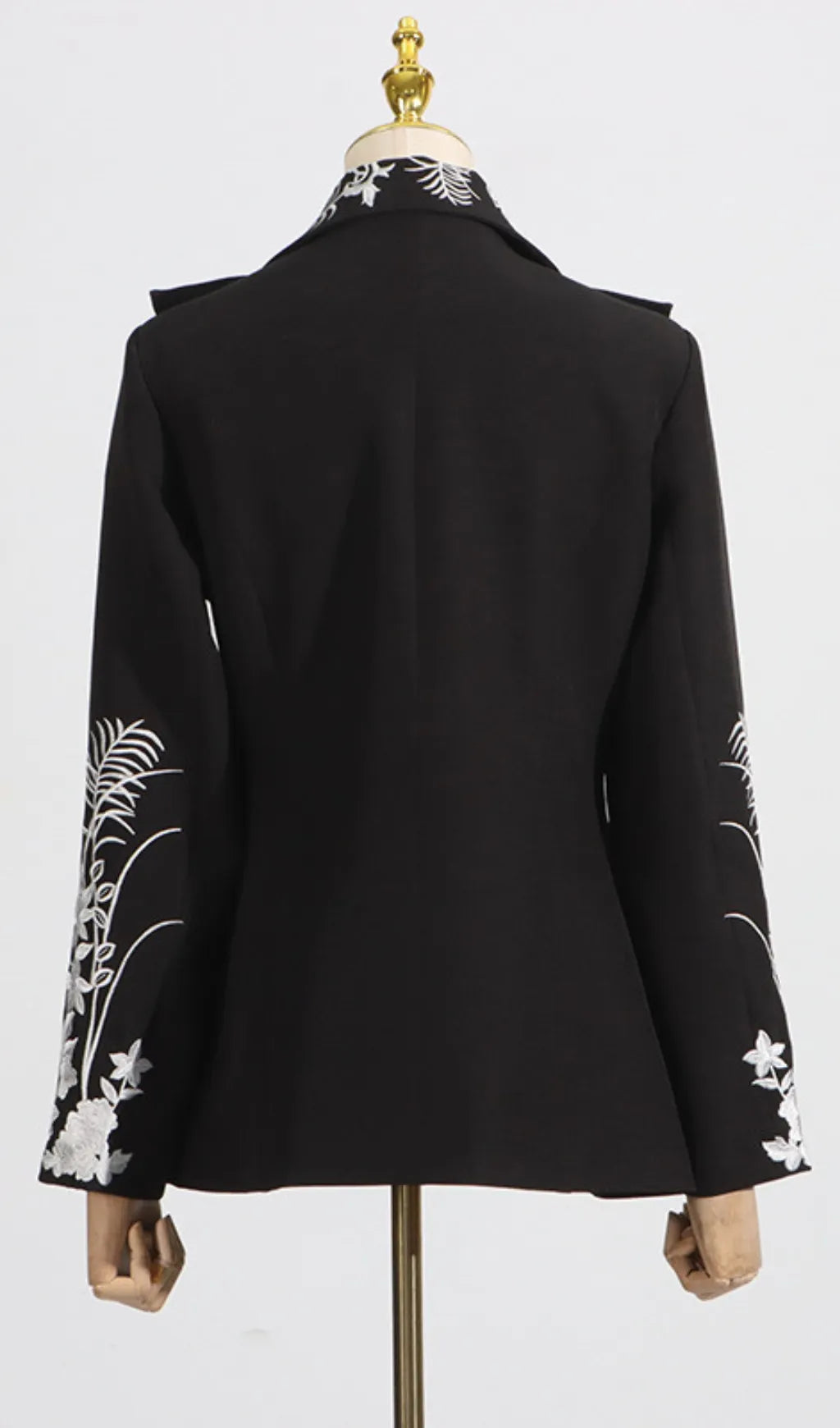 Evanthe Black Flower Embroidery Blazer Flowering Girl