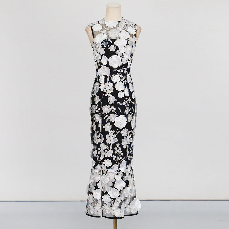 Cessair Sleeveless Flower Embroidery Midi Dress Flowering Girl