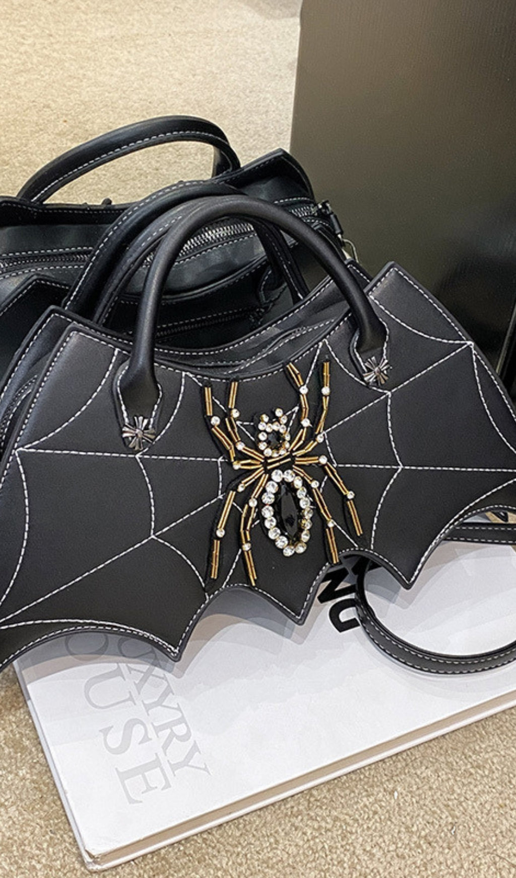 Cobweb Crystal Clutch Flowering Girl