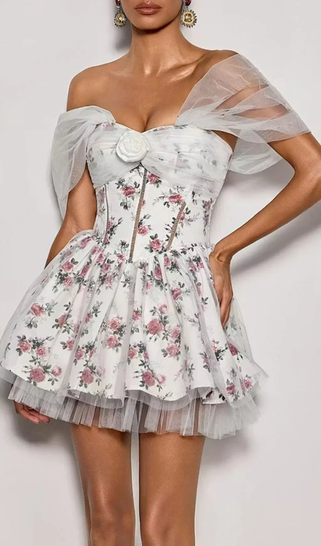 Quaris Off Shoulder Flower Tulle Mini Dress In White Flowering Girl