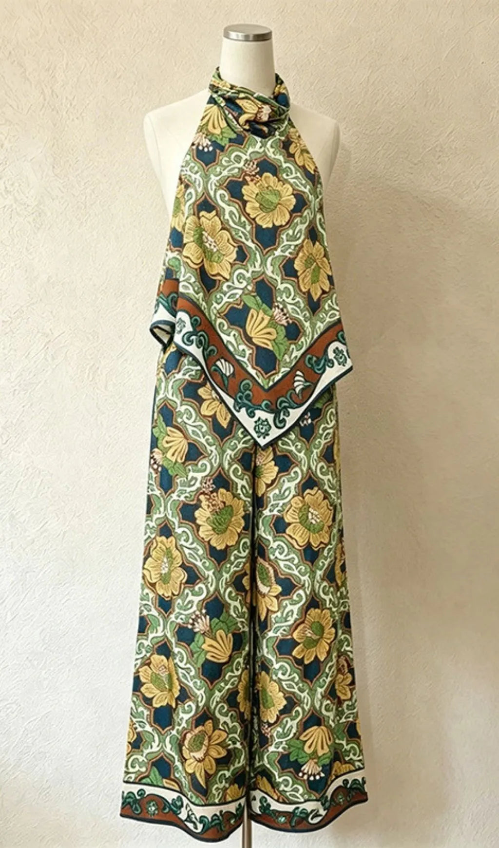 Madge Printed Two-Piece Set Flowering Girl