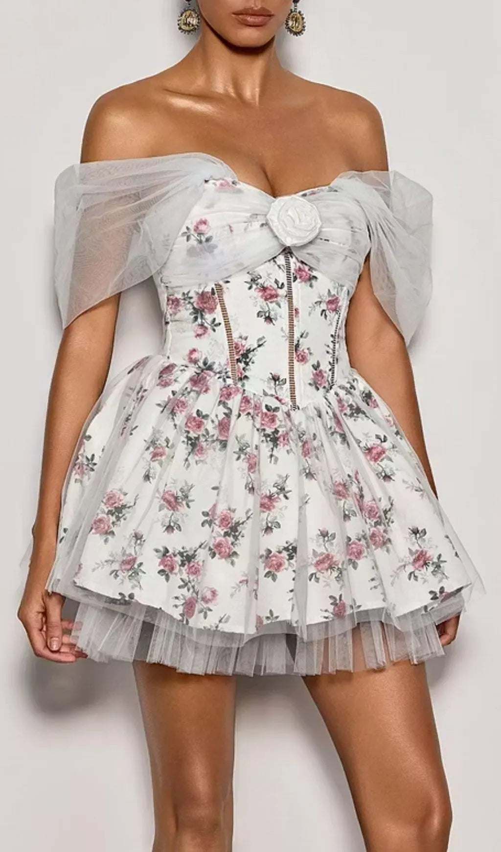Quaris Off Shoulder Flower Tulle Mini Dress In White Flowering Girl