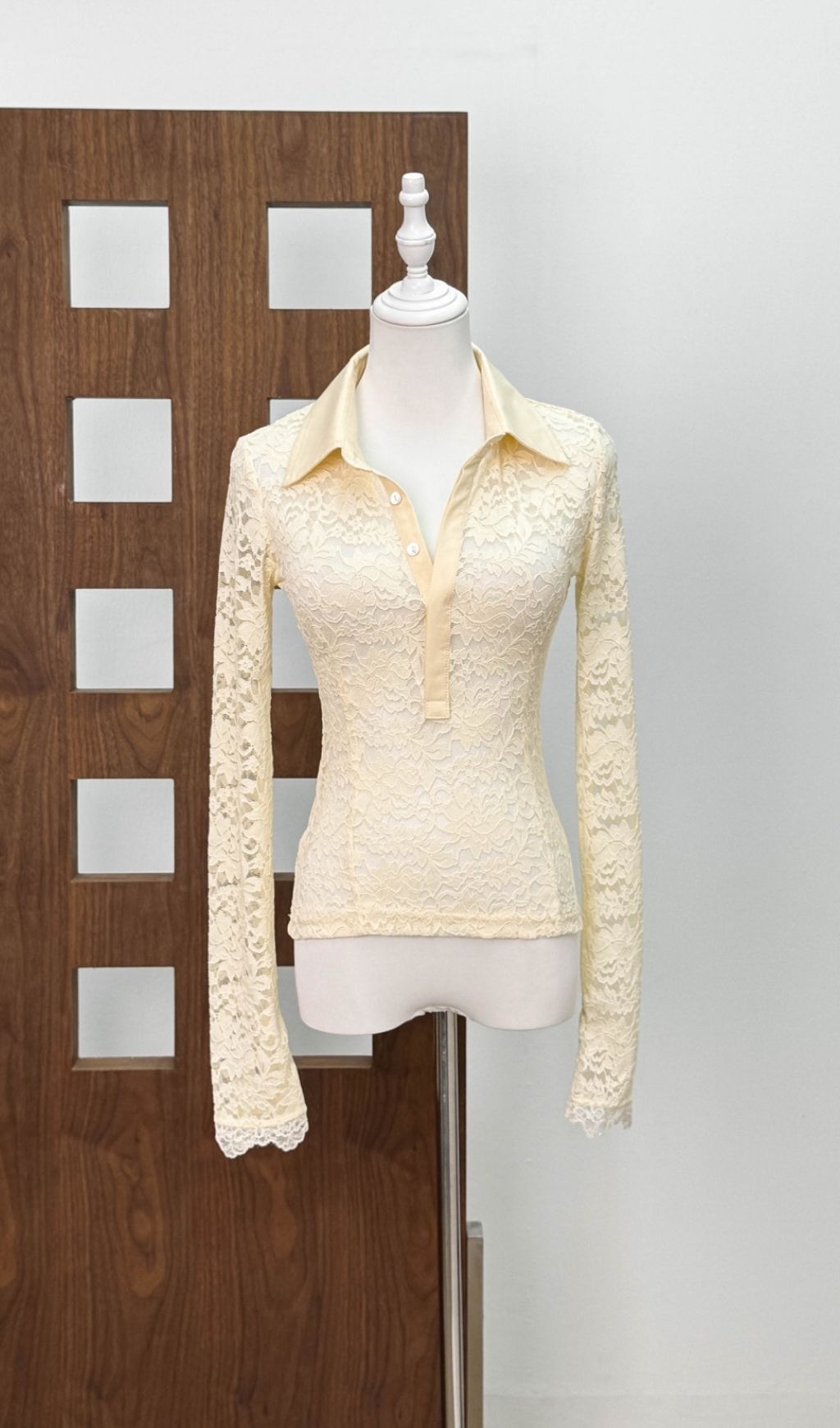 Angeni Collar Lace Top Flowering Girl