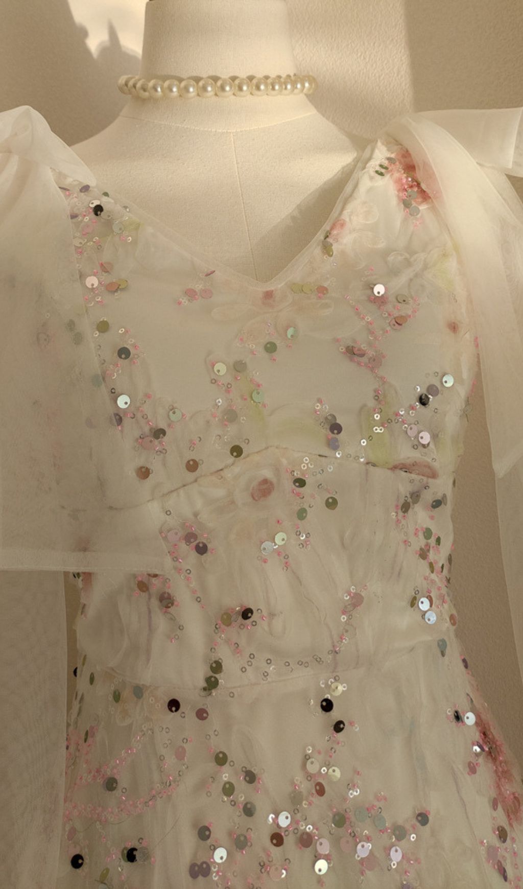 Felda V-Neck Flower Sequin Midi Dress Flowering Girl