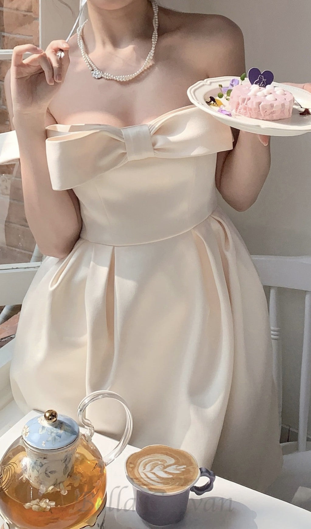 bow mini dress in beige Flowering Girl