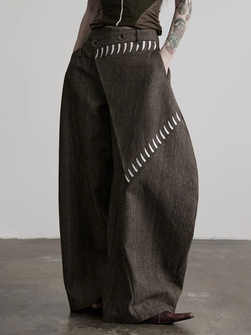 Mollie Curved Pants