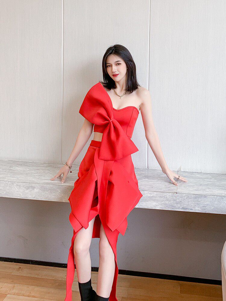 Dolores Strapless Two-Piece Set, Adorned With Bows And Irregular Ribbon Decorations-Red Flowering Girl
