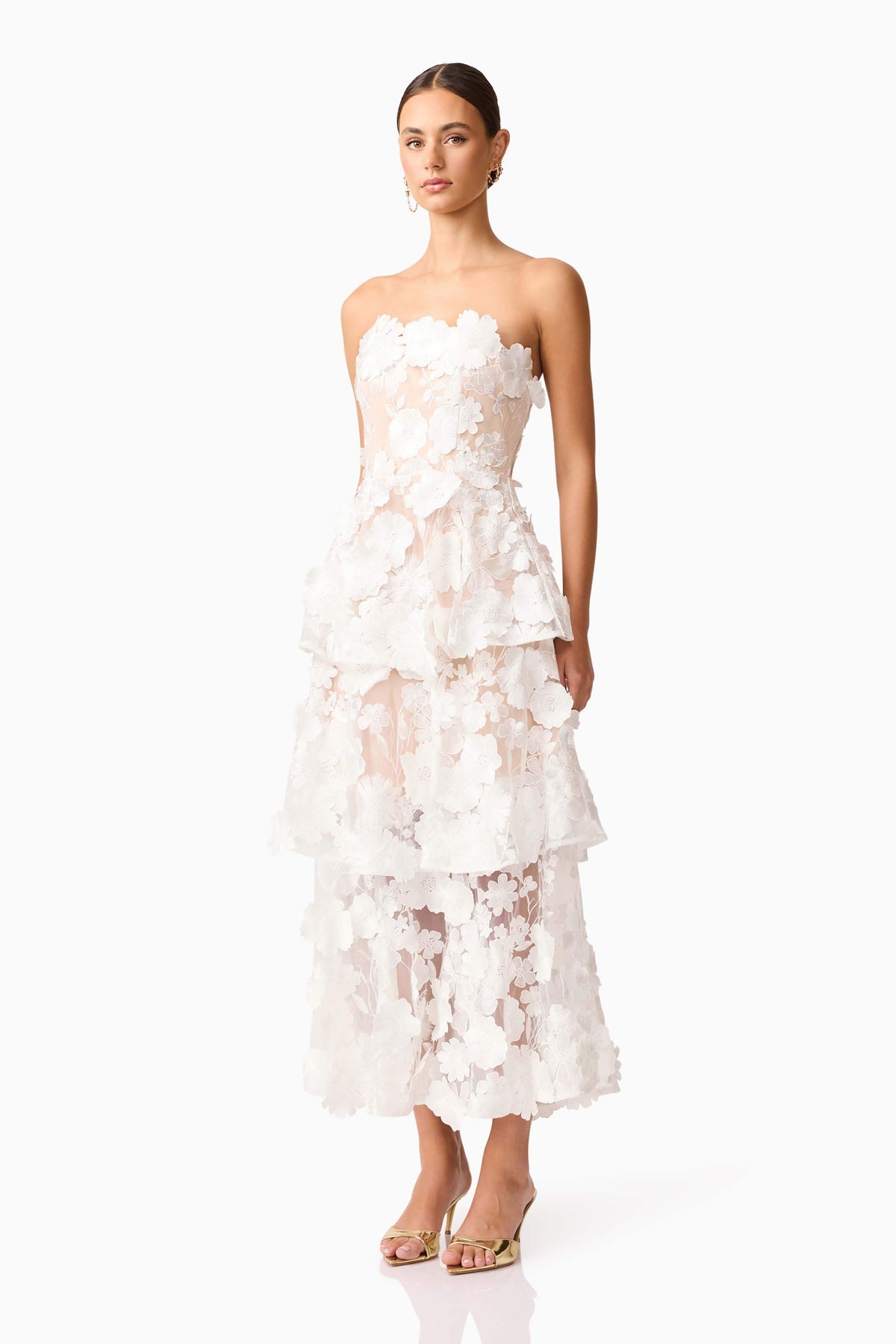 Selene 3D Flower Tiered Maxi Dress In White Flowering Girl