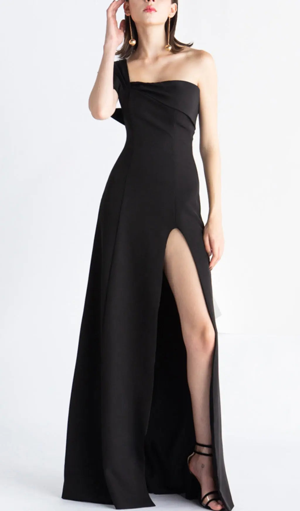 One-Shoulder Mop Dress In Black Flowering Girl