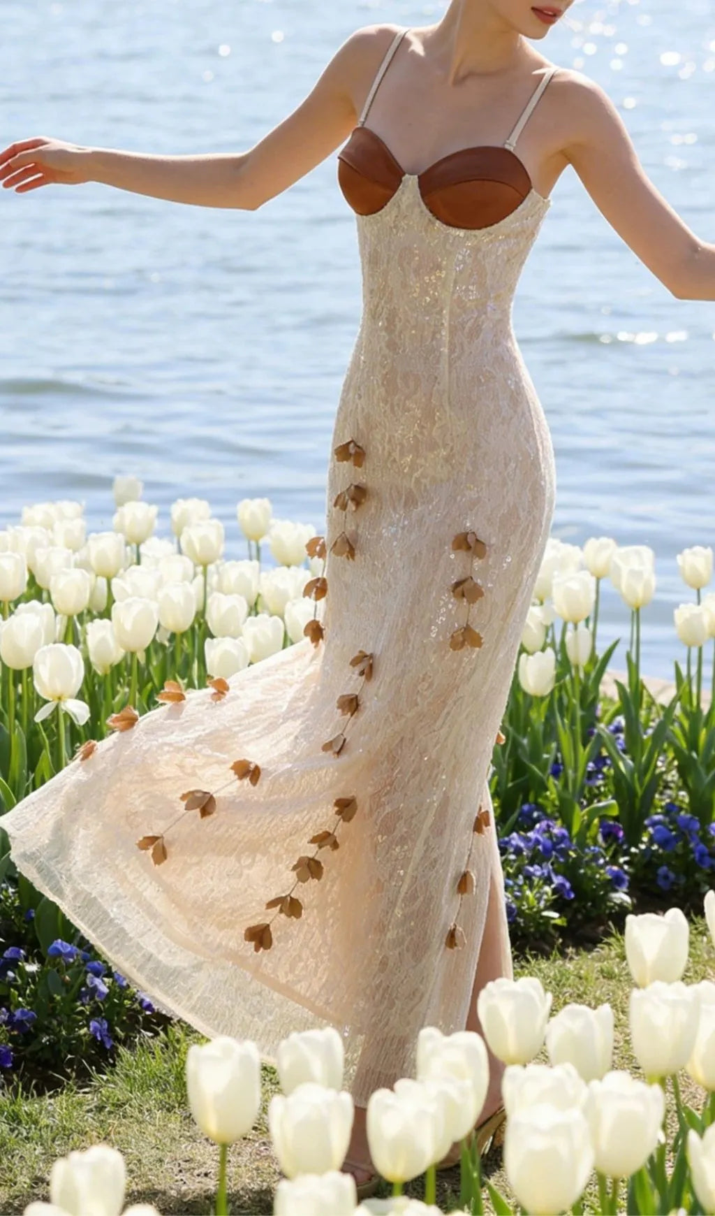 Hiroshi Sequin 3D-Flower Decor Maxi Dress Flowering Girl