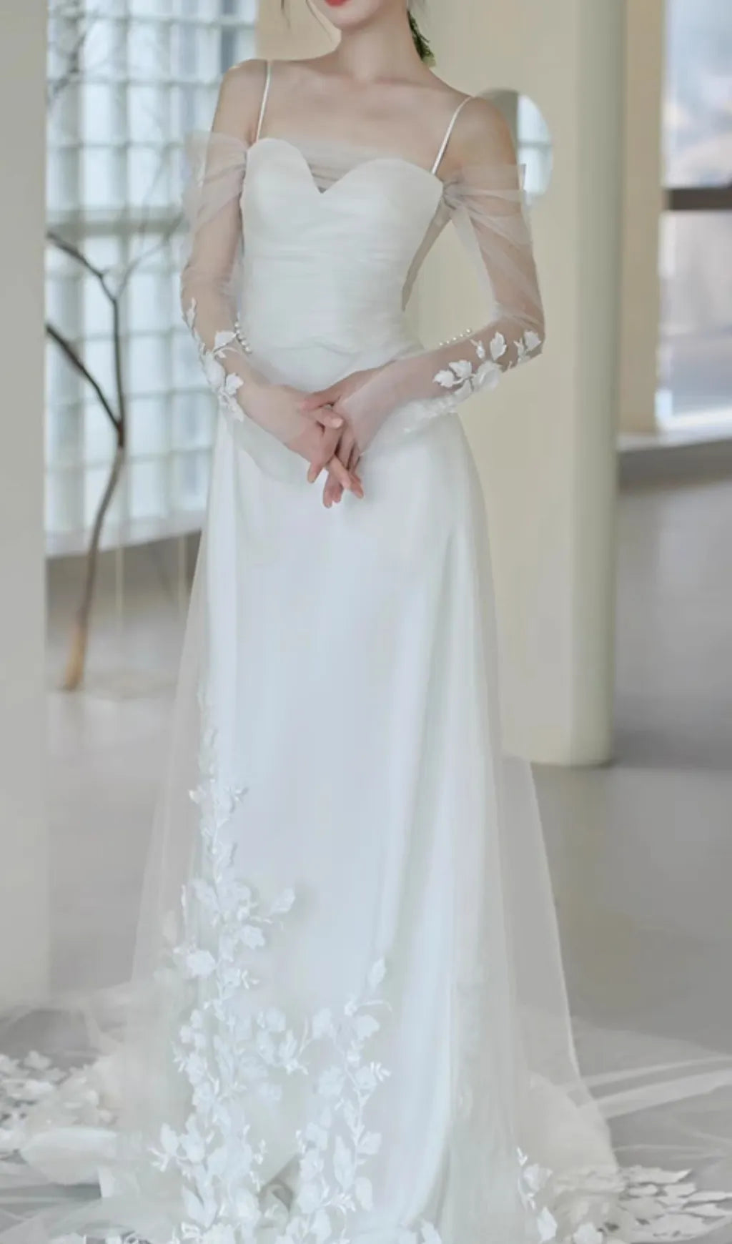 Chucky White Mesh Leaf Wedding Dress Flowering Girl