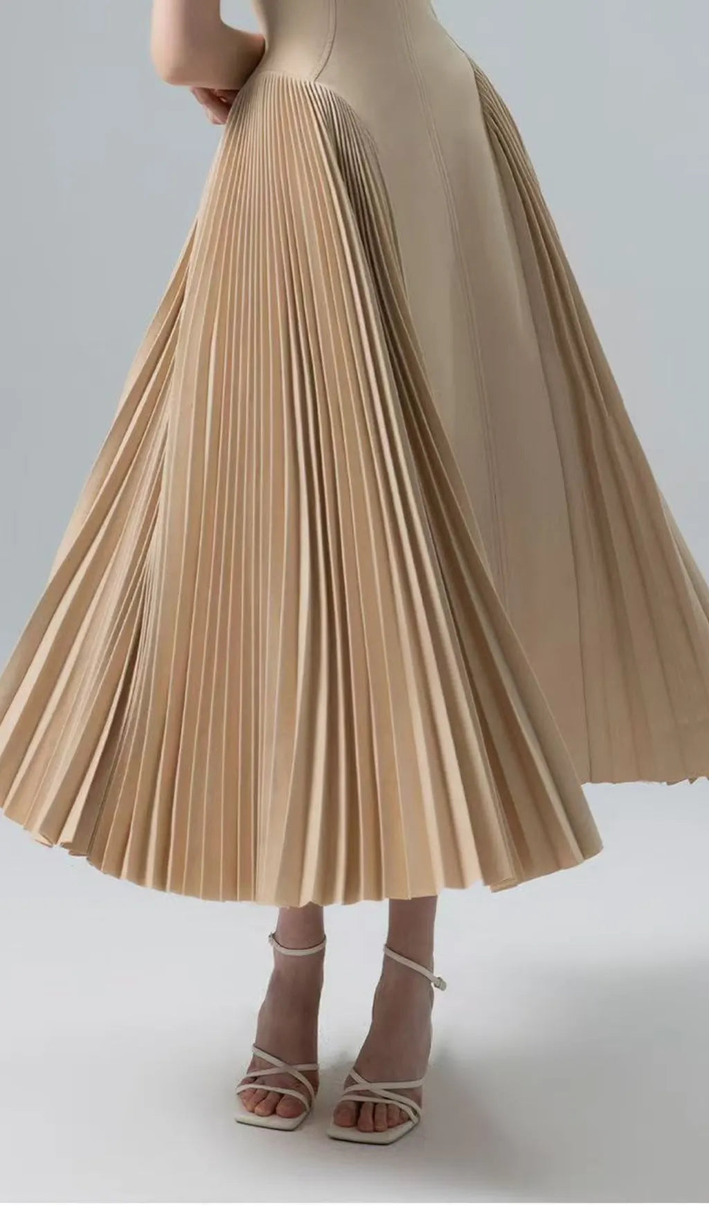 Duarte Pleated Midi Dress Flowering Girl