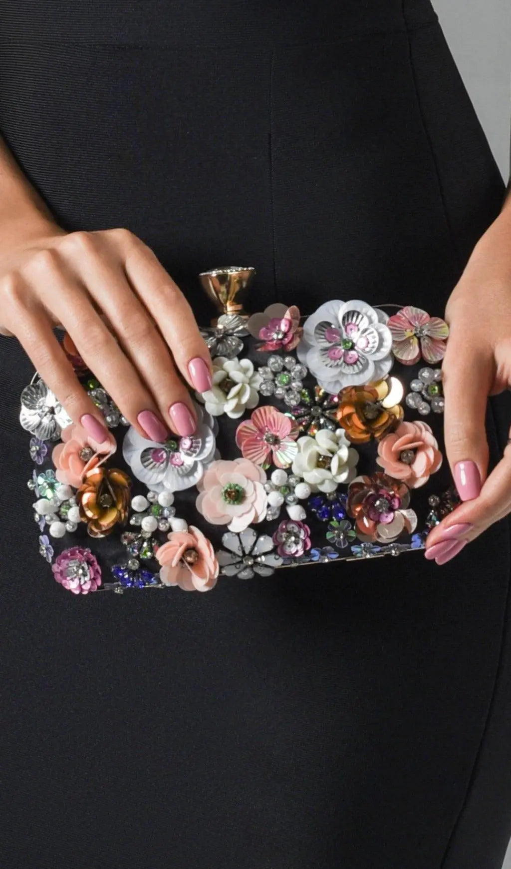 Black Floral Embroidery Clutch Flowering Girl