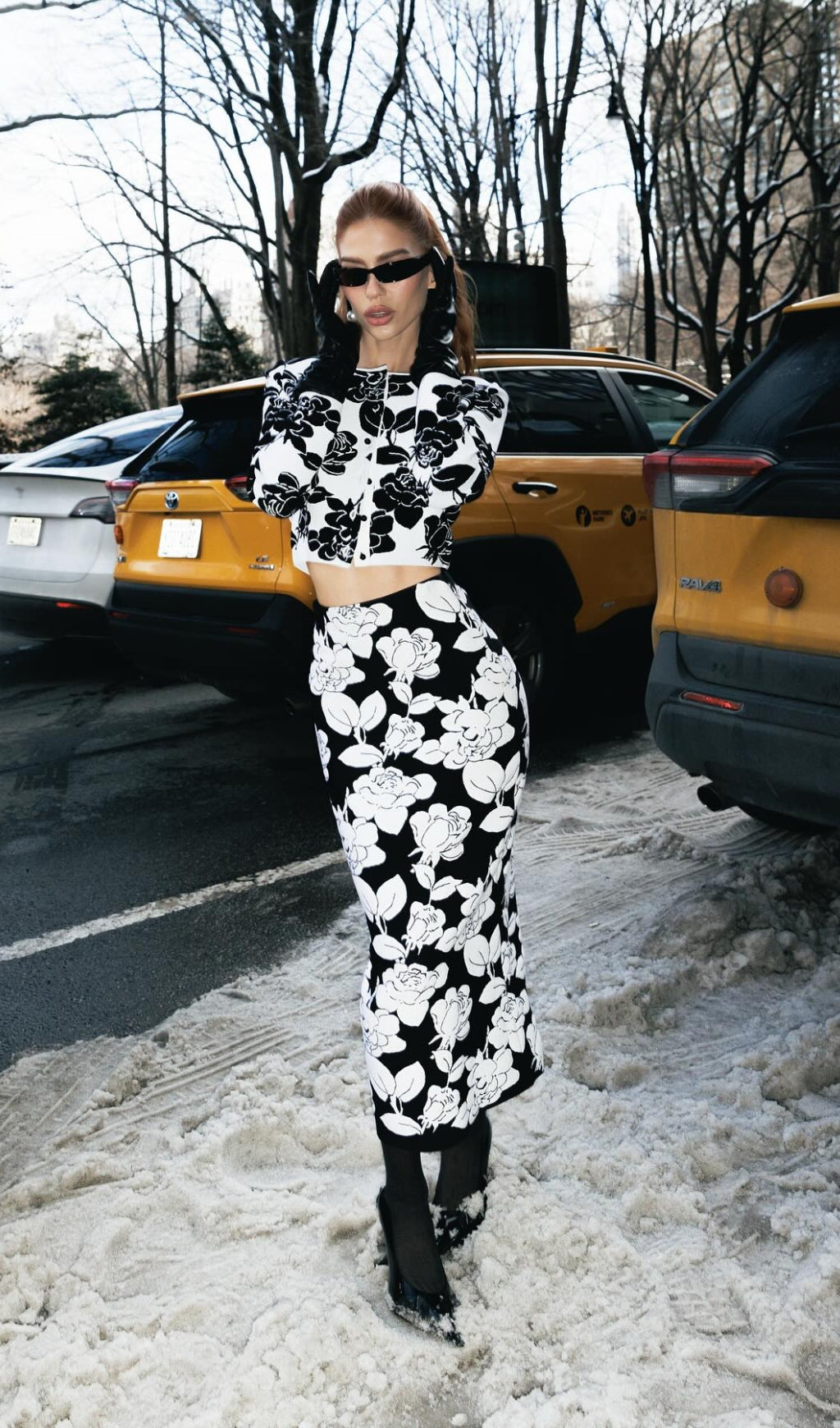 Emlyn Flower Bandage Two-Piece Set
