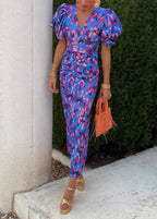 Stylish and Vibrant Dress Flowering Girl