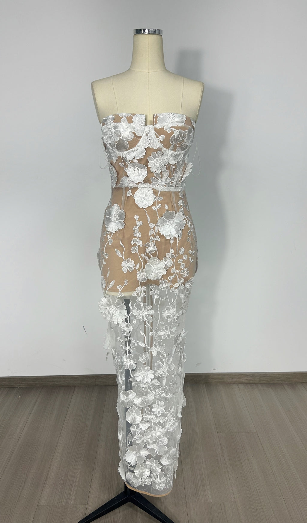 Decla White Strapless Flower Maxi Dress Flowering Girl