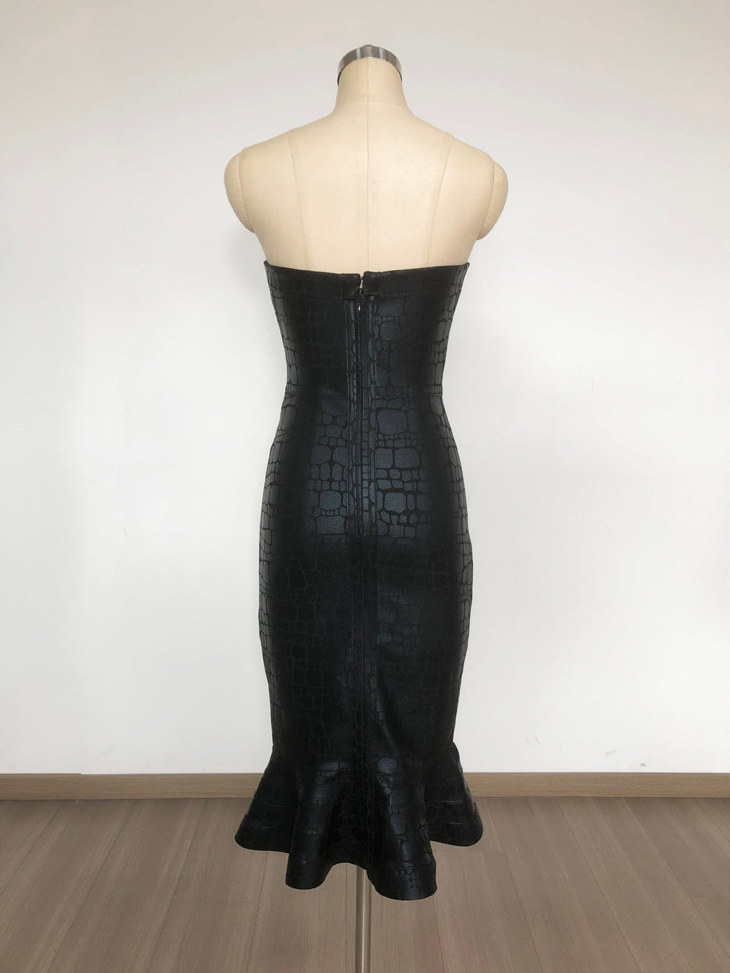 Eudora Off Shoulder Bodycon Fishtail Hem Midi Dress In Black Flowering Girl